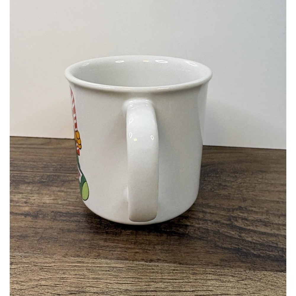 Vintage Garfield Cat Coffee Cup Christmas Stocking Candy Cane Cartoon Mug - Picture 3 of 7